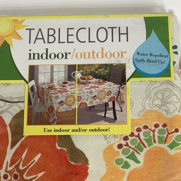 Excell Home Fashions Multicolor Indoor/Outdoor Tablecloth - Picture 2 of 7